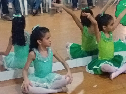 AULA PÚBLICA DE BALLET