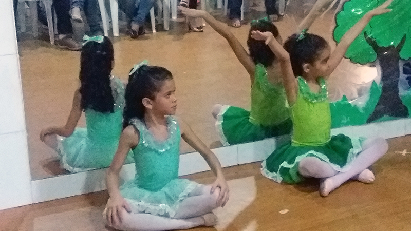 AULA PÚBLICA DE BALLET